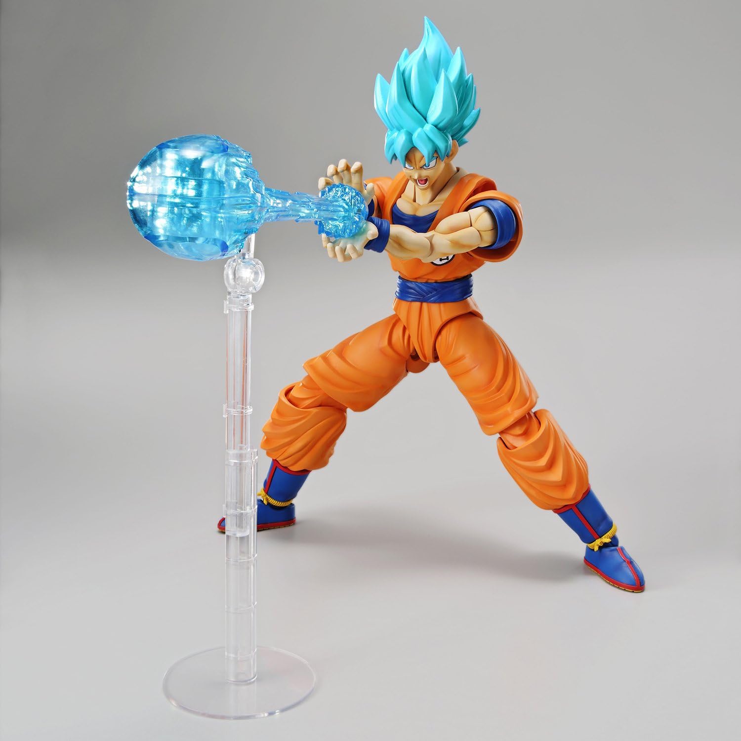 Bandai Spirits: Figure-Rise Standard Dragon Ball Super - Super Saiyan God Super Saiyan Son Goku Model Kit