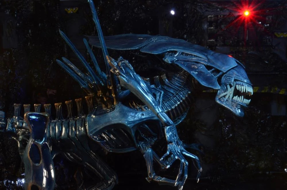 NECA Aliens - Xenomorph Queen Deluxe Action Figure