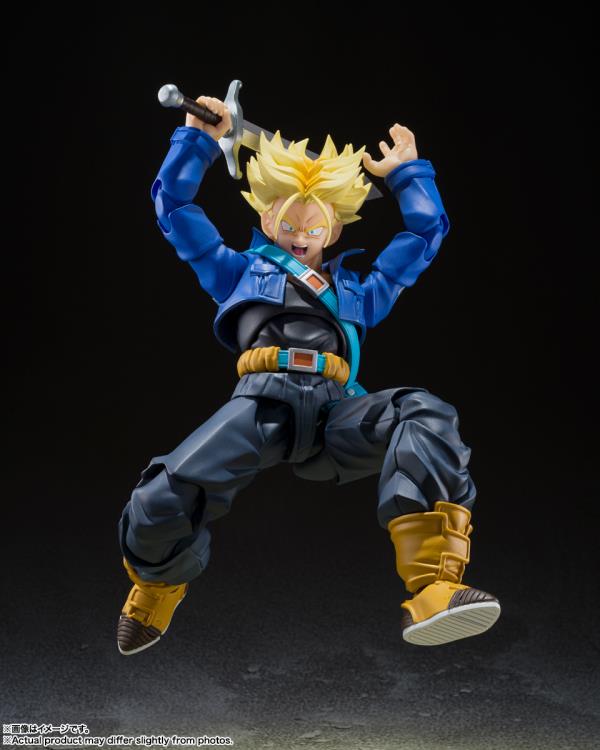 Bandai S.H.Figuarts: Dragon Ball Z – Super Saiyan Trunks (The Boy from the Future) Action Figure