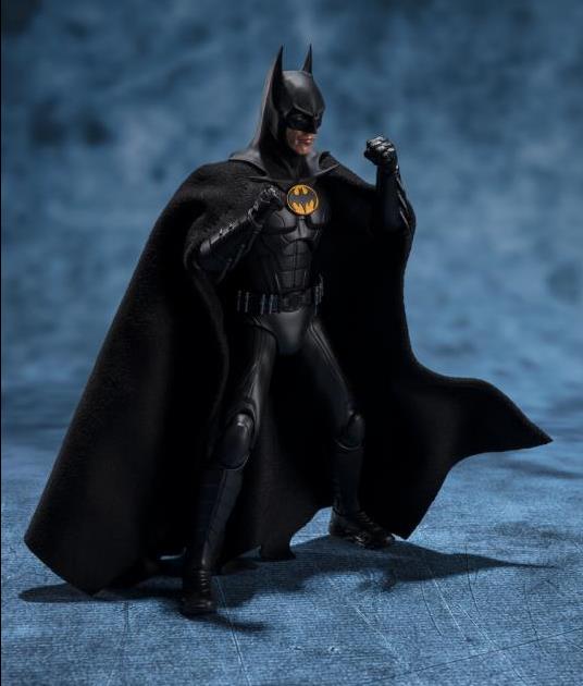 Bandai S.H.Figuarts : The Flash (2023) - Batman Action Figure