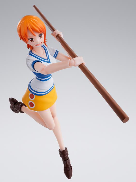 Bandai S.H.Figuarts: One Piece – Nami (Romance Dawn) Action Figure