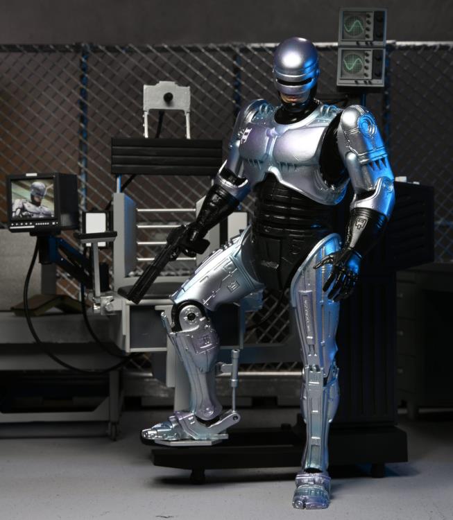 NECA: RoboCop - Ultimate RoboCop Action Figure