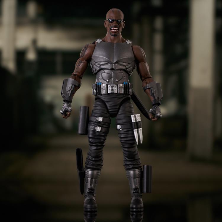 Diamond Select: Marvel Select - Blade Deluxe Action Figure