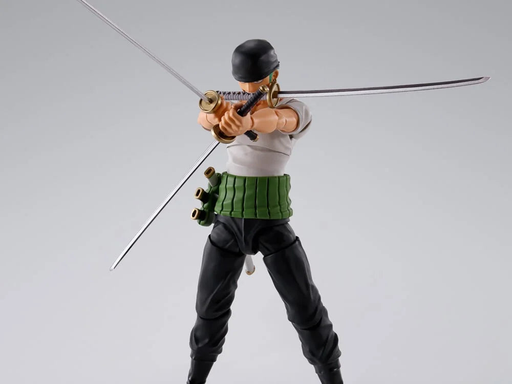 Bandai S.H.Figuarts: One Piece – Trafalgar Law (The Raid on Onigashima) Action Figure