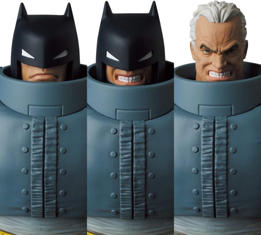 Mafex Batman: The Dark Knight Returns No.146 - Armored Batman