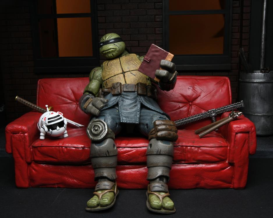 NECA Teenage Mutant Ninja Turtles: The Last Ronin - Ultimate The Last Ronin (Unarmored)