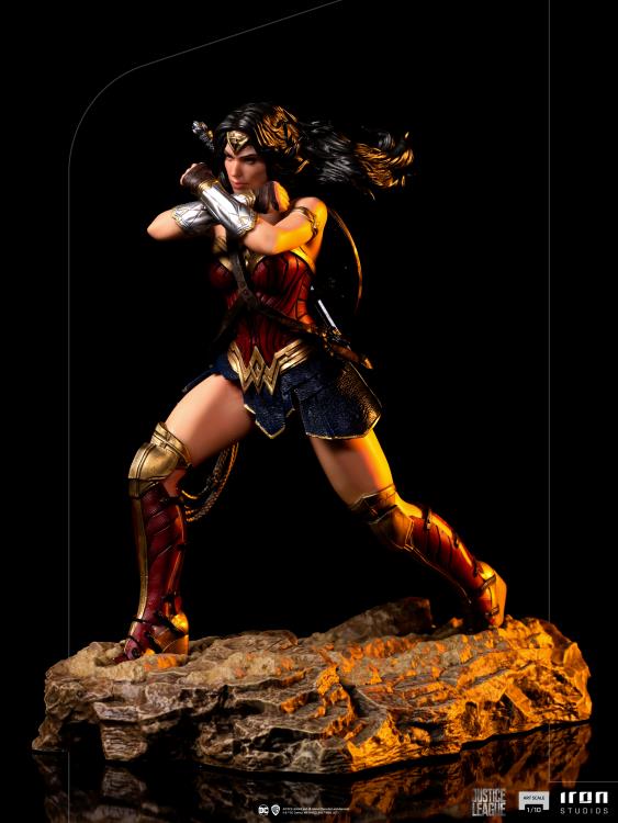 Iron Studios Zack Snyder's Justice League Wonder Woman 1/10 Art Scale Limited Edition Statue