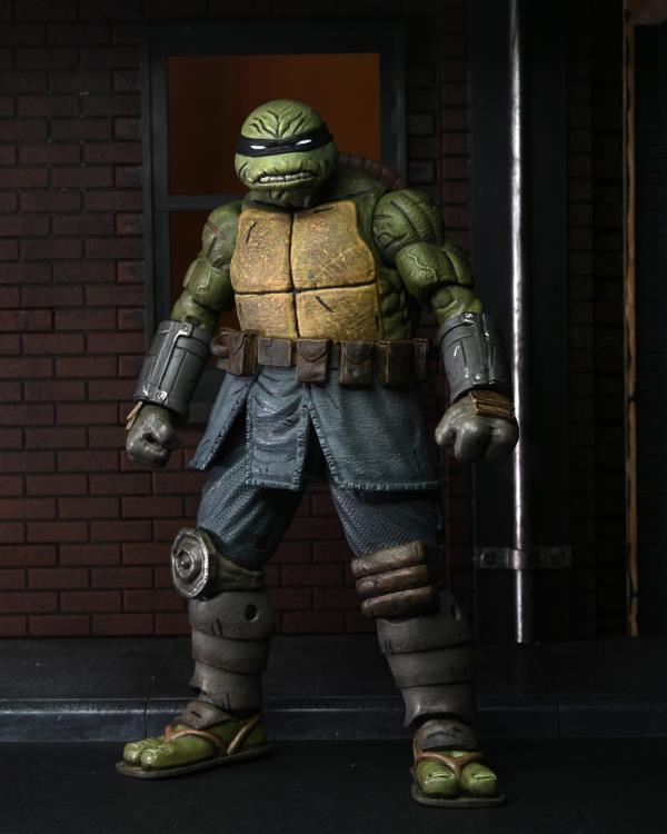 NECA Teenage Mutant Ninja Turtles: The Last Ronin - Ultimate The Last Ronin (Unarmored)