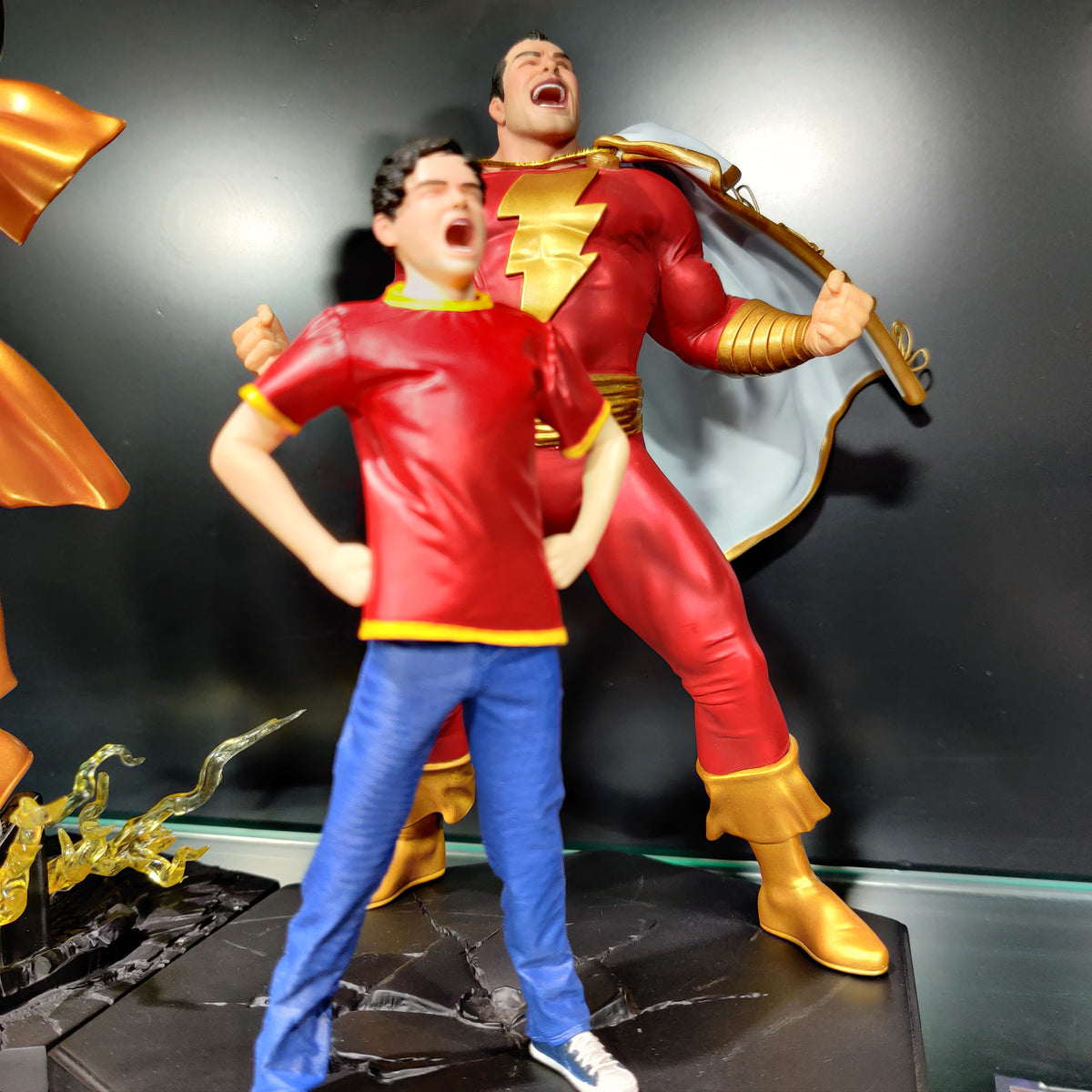Iron Studios DC Comics Shazam 1/10 Art Scale Statue