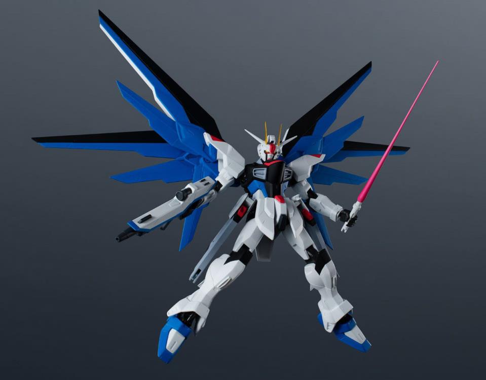 Bandai Spirits Mobile Suit Gundam SEED Gundam Universe GU-17 ZGMF-X10A Freedom Gundam Action Figure