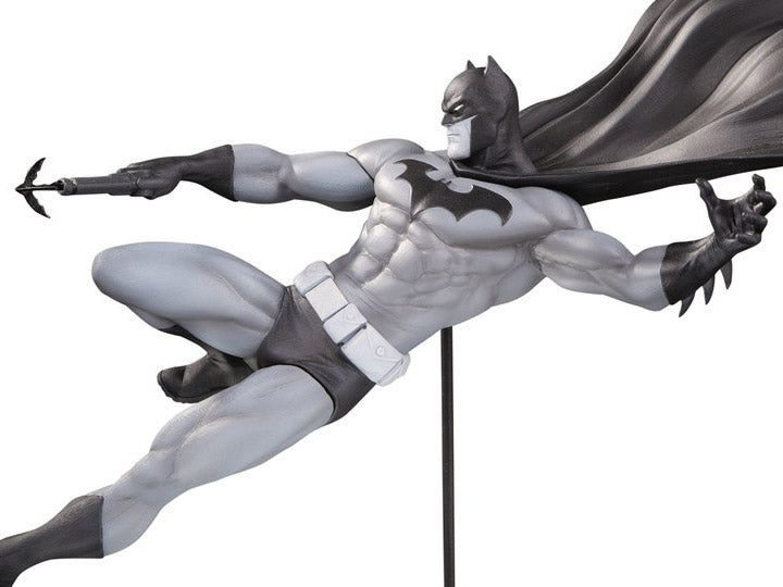 DC Collectibles Batman Black and White Limited Edition Statue by Doug Mahnke