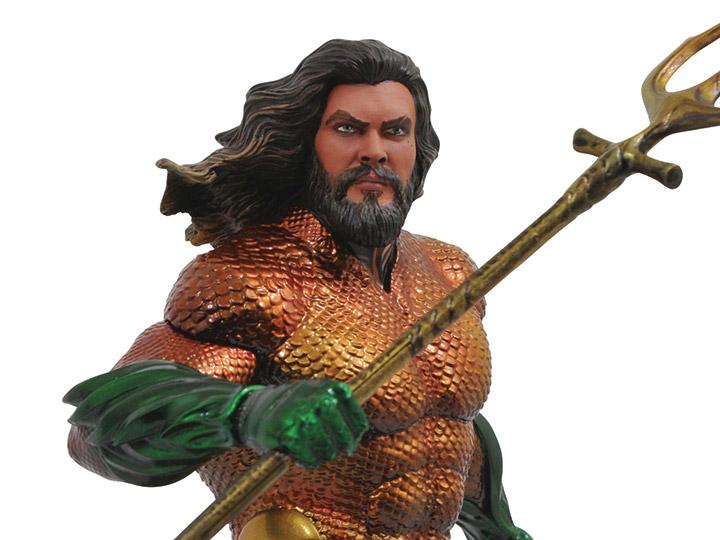 DC Gallery Aquaman Figure - Nerd Arena
