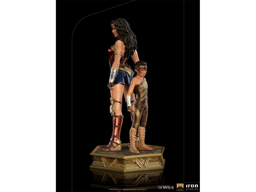 Iron Studios Wonder Woman 1984 Wonder Woman & Young Diana 1/10 Deluxe Art Scale Limited Edition Statue