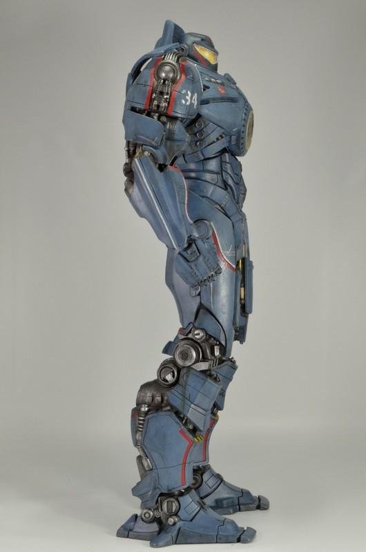 Pacific Rim – 18″ Gipsy Danger Action Figure with LED Lights - Nerd Arena