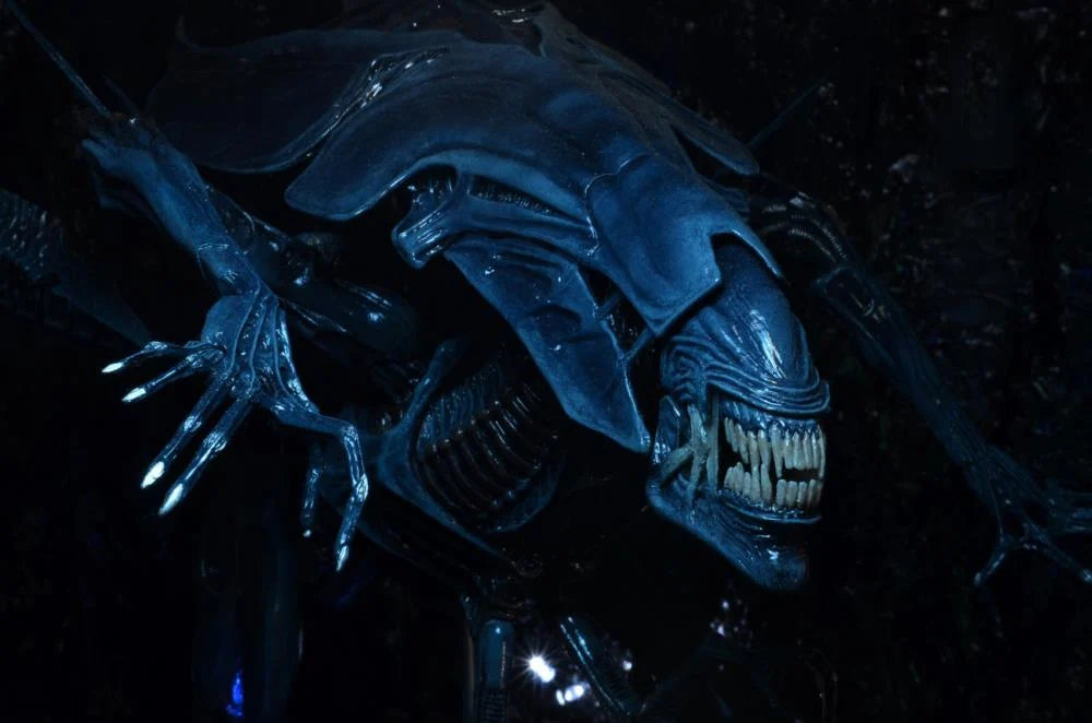 NECA Aliens - Xenomorph Queen Deluxe Action Figure