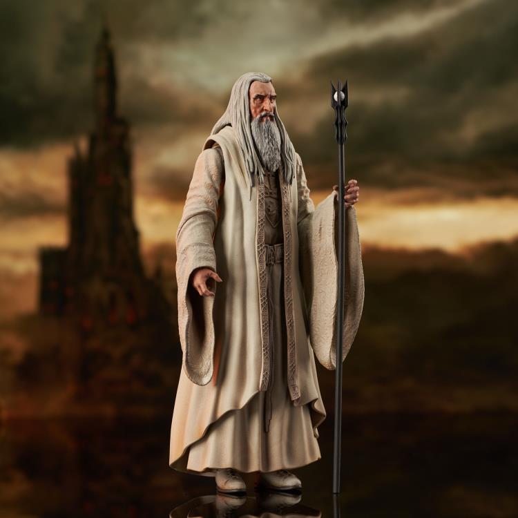 Diamond Select The Lord of the Rings: Saruman Deluxe Action Figure