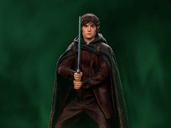Iron Studios The Lord of the Rings Battle Diorama Series: Frodo Baggins 1/10 Art Scale Limited Edition Statue