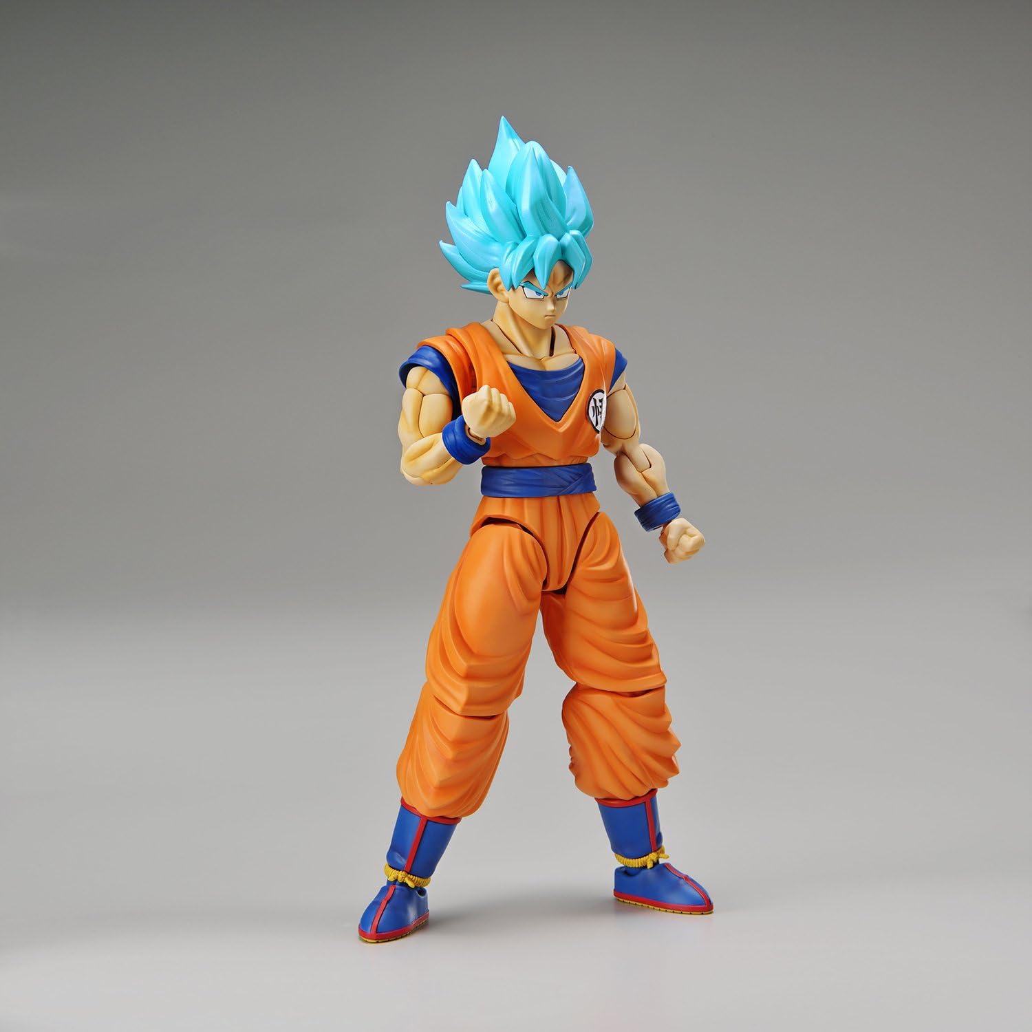 Bandai Spirits: Figure-Rise Standard Dragon Ball Super - Super Saiyan God Super Saiyan Son Goku Model Kit