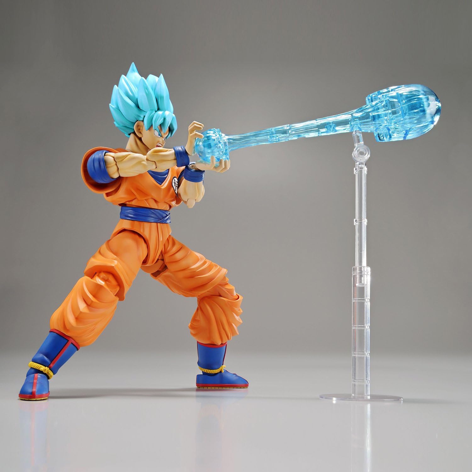 Bandai Spirits: Figure-Rise Standard Dragon Ball Super - Super Saiyan God Super Saiyan Son Goku Model Kit