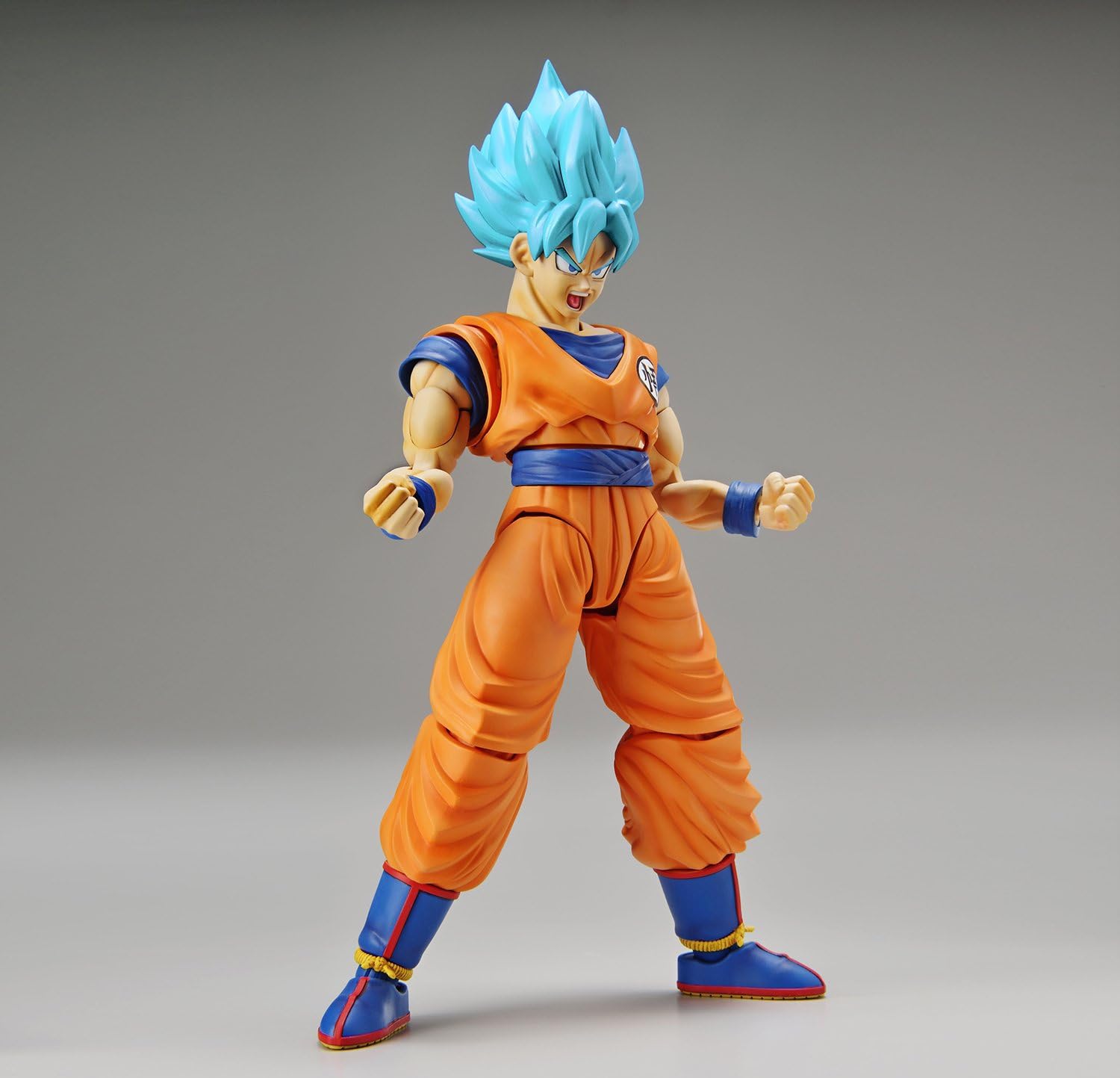Bandai Spirits: Figure-Rise Standard Dragon Ball Super - Super Saiyan God Super Saiyan Son Goku Model Kit