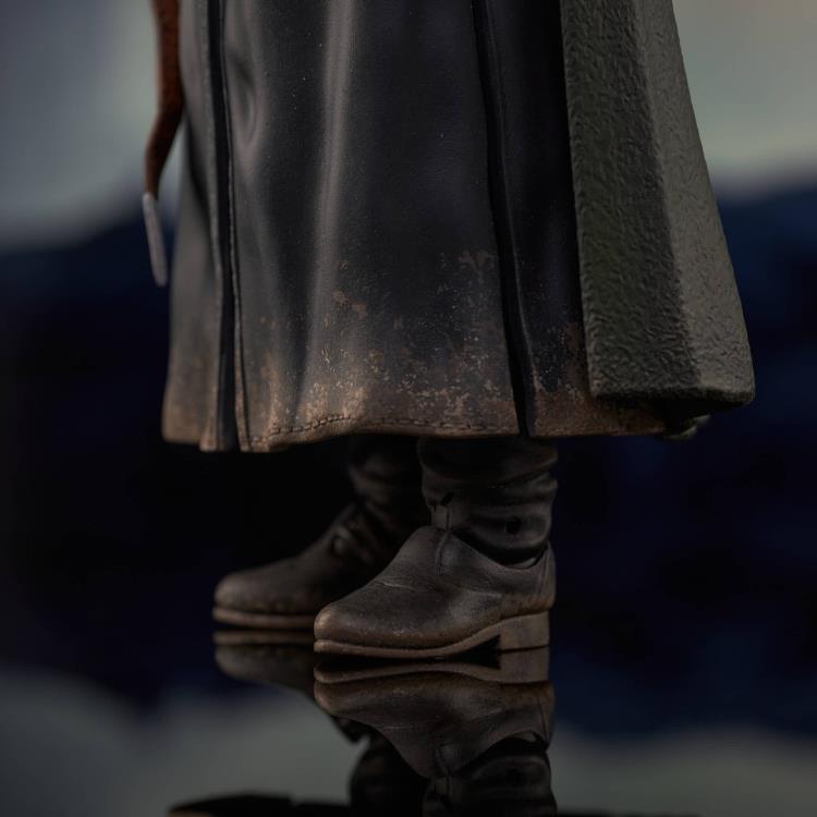 Diamond Select The Lord of the Rings: Boromir Deluxe Action Figure