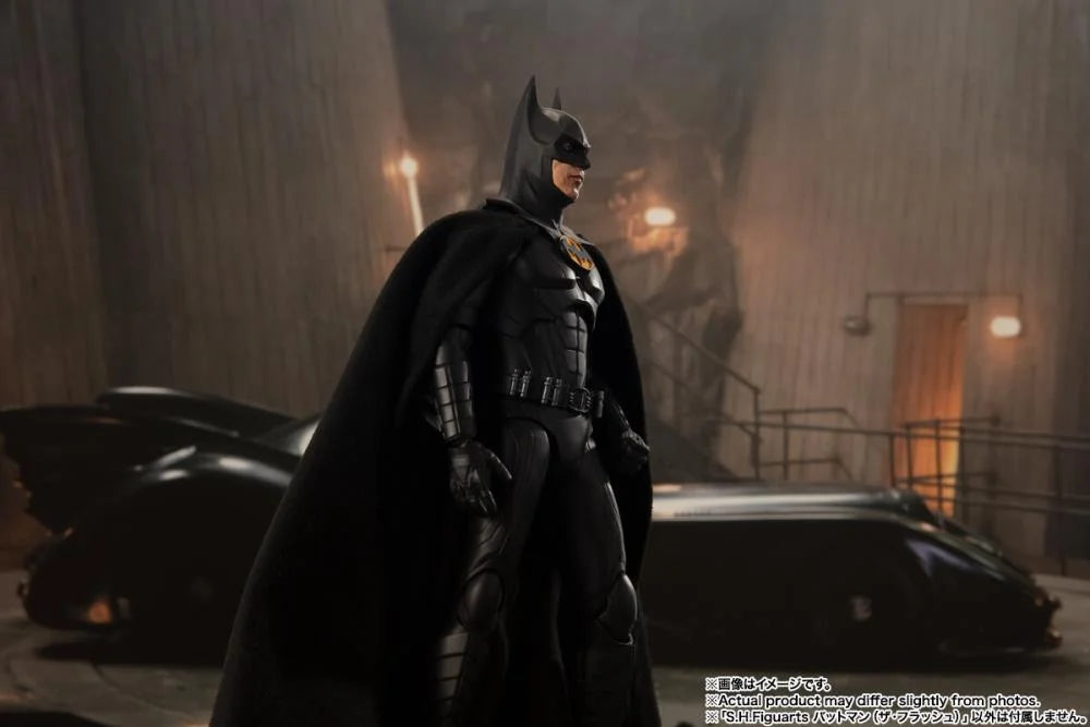 Bandai S.H.Figuarts : The Flash (2023) - Batman Action Figure