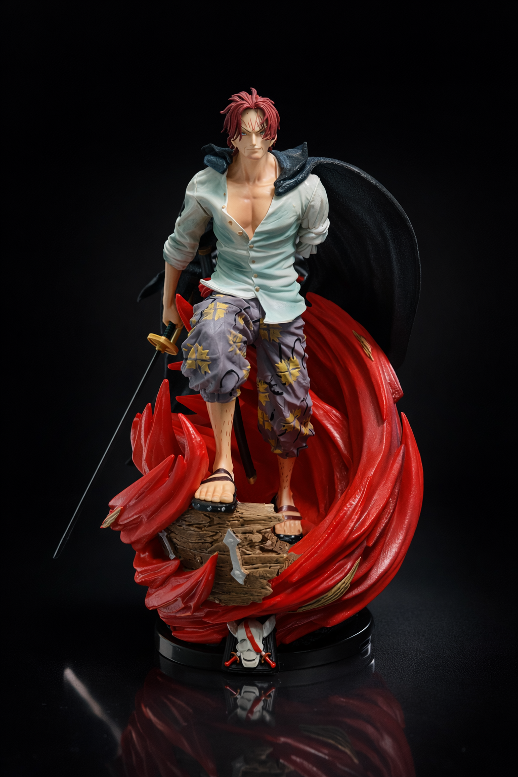 One Piece: Shanks Red-Haired Emperor Anime Statue – 39cm Collector Display Figure