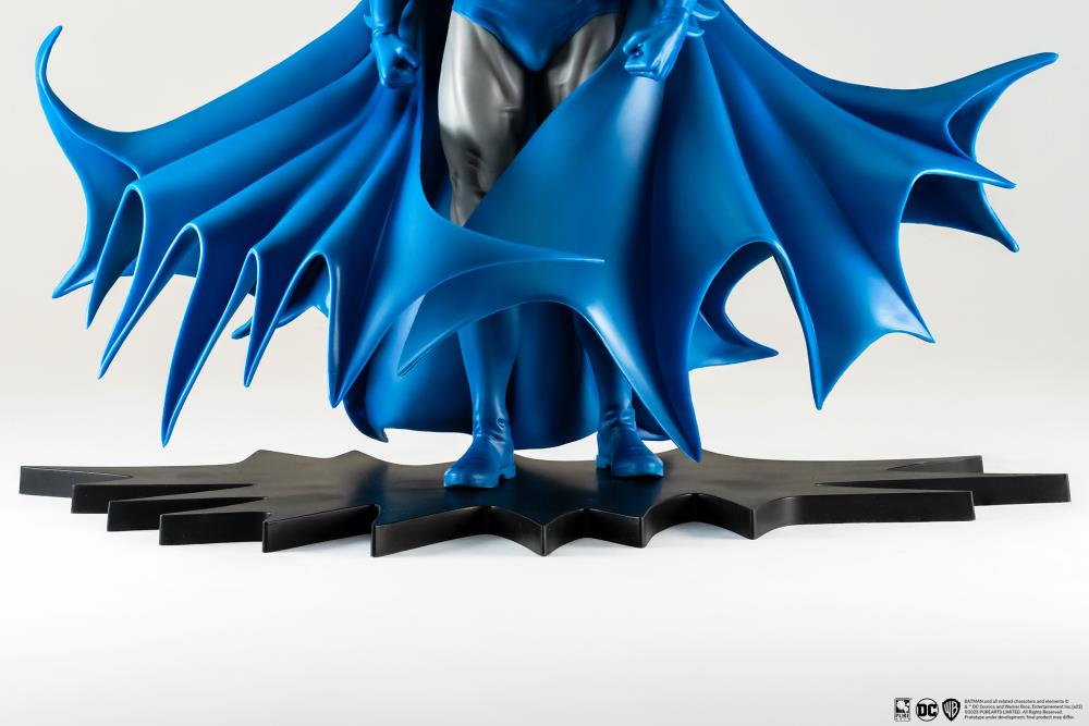 Pure Arts DC Comics Batman (Classic Ver.) 1/8 Scale PX Previews Exclusive Statue