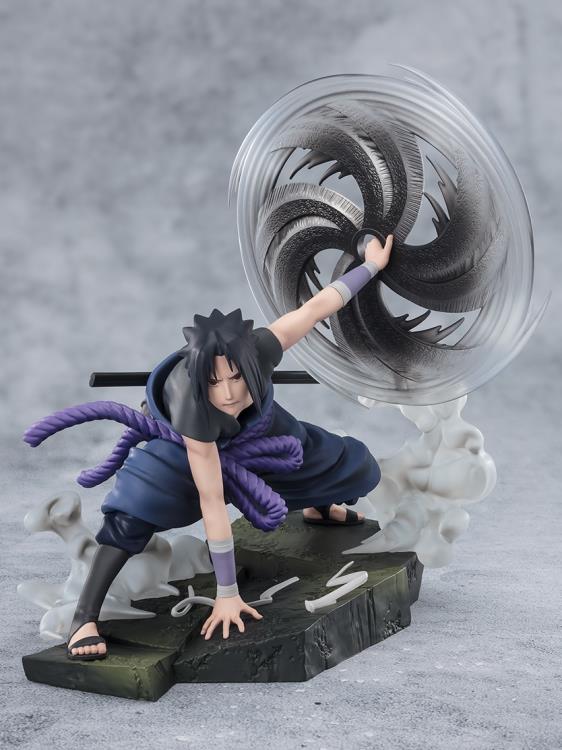 Bandai  FiguartsZERO: Naruto Shippuden - Extra Battle Sasuke Uchiha  (The Light & Dark of the Mangekyo Sharingan)