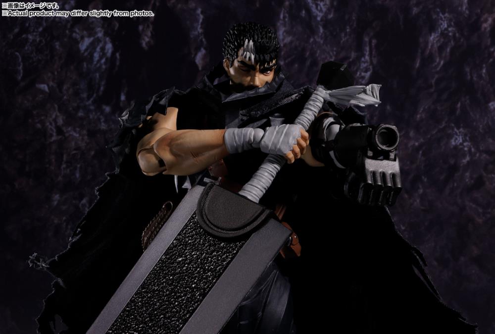 Bandai S.H. Figuarts: Berserk - Guts (Berserker Armor) Action Figure