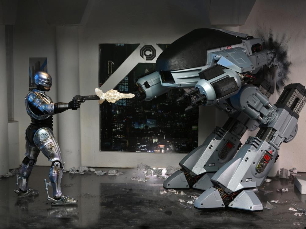 NECA: RoboCop - Ultimate RoboCop Action Figure