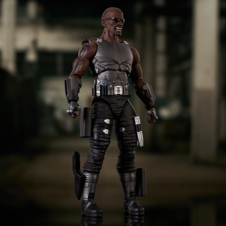Diamond Select: Marvel Select - Blade Deluxe Action Figure