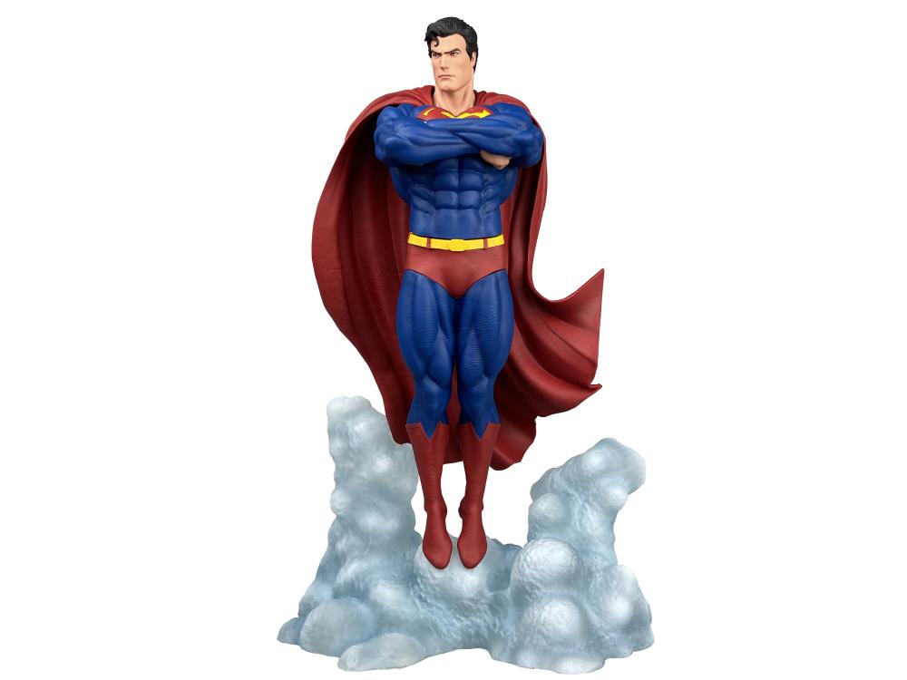 Diamond DC Comics Gallery Superman (Ascendant) Statue