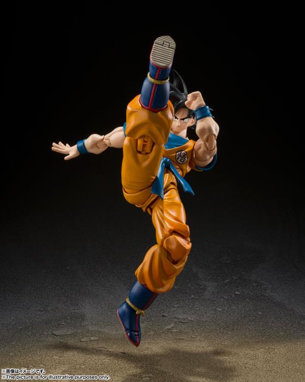 Bandai S.H.Figuarts: Dragon Ball Super: Super Hero – Son Goku Action Figure