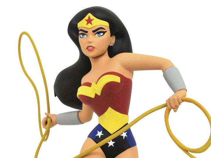 Justice League Animated Premier Collection Wonder Woman Limited Edition Statue