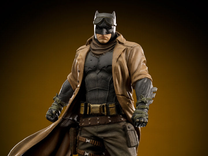 Iron Studios Zack Snyder's Justice League - Knightmare Batman 1/10 Art Scale Limited Edition Statue