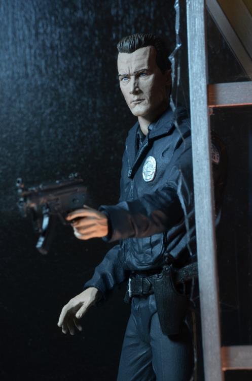 NECA Terminator 2: Judgement Day Ultimate T-1000 (Motorcycle Cop) Acti