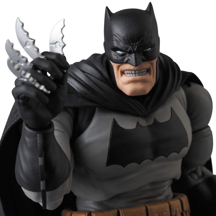 MAFEX The Dark Knight Returns No.106 Batman