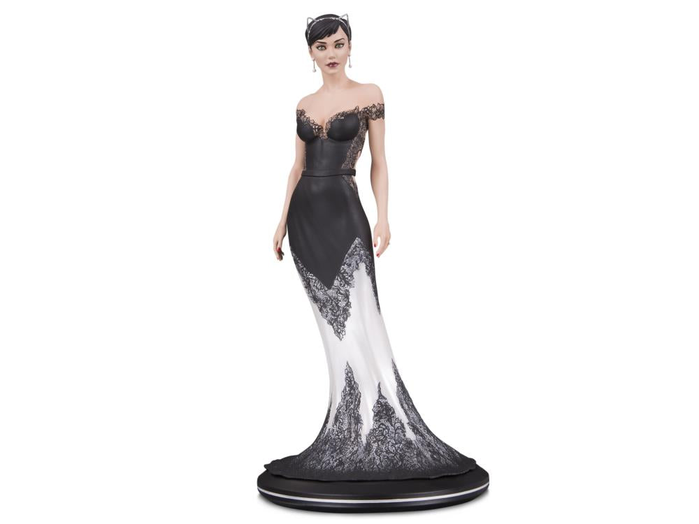 DC Direct Cover Girls of the DC Universe: Catwoman Limited Edition Statue by Joelle Jones
