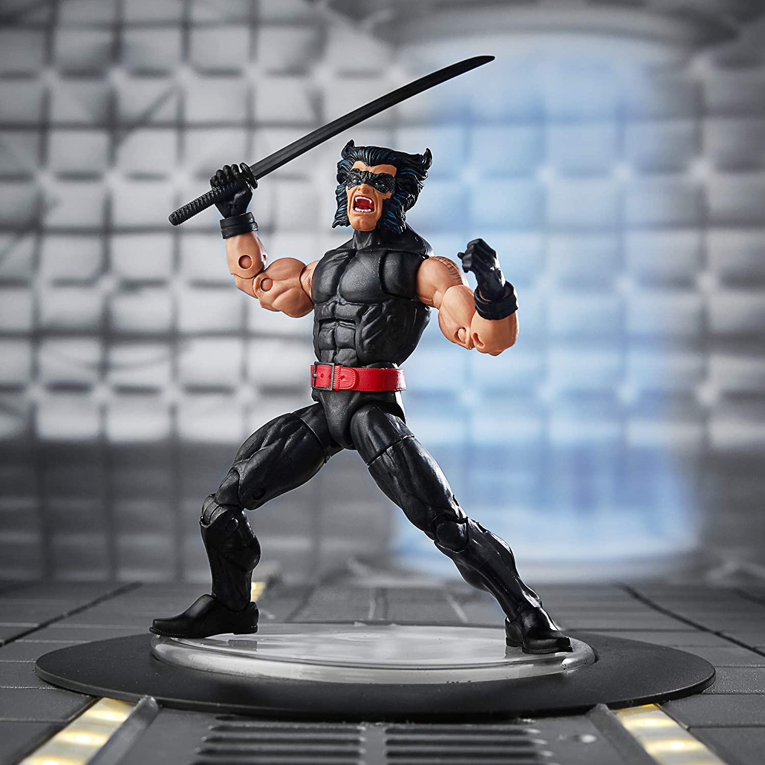 Hasbro Marvel Retro Figure Collection: X-Men - Wolverine Action Figure