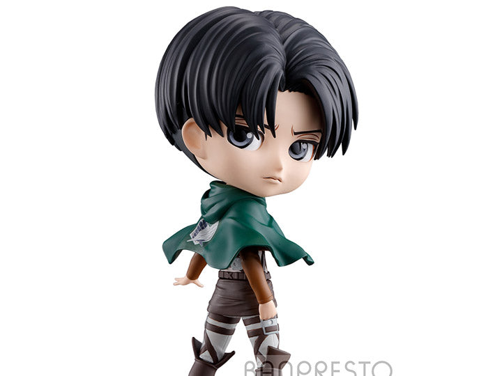Banpresto Attack on Titan: Q Posket - Levi (Ver.A) figure