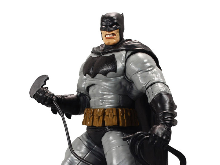 McFarlane Toys DC Multiverse - Batman: The Dark Knight Returns - Batman Action Figure (Collect to Build: Batman's Horse)