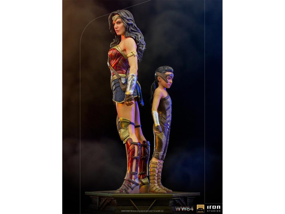 Iron Studios Wonder Woman 1984 Wonder Woman & Young Diana 1/10 Deluxe Art Scale Limited Edition Statue