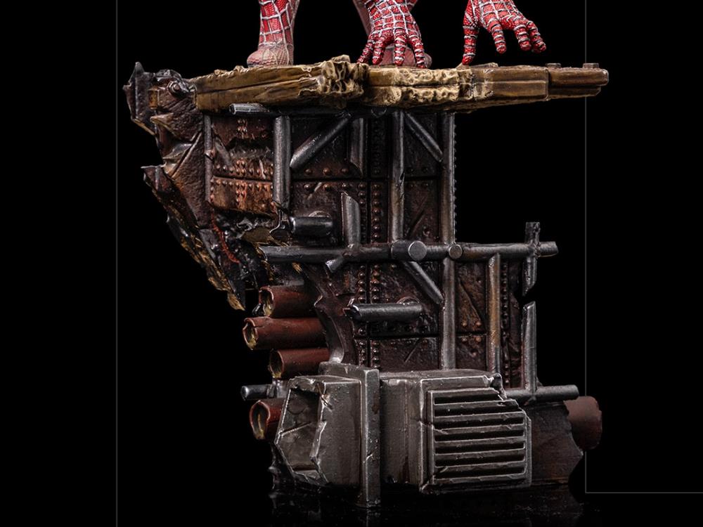 Iron Studios Spider-Man: No Way Home Battle Diorama Series - Spider-Man (Peter #2) 1/10 Art Scale Limited Edition Statue