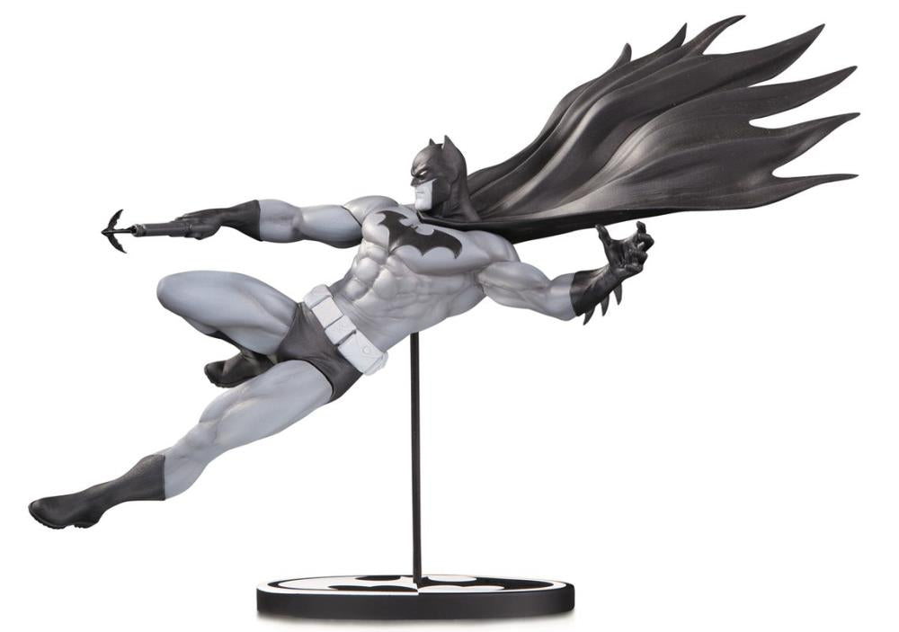 DC Collectibles Batman Black and White Limited Edition Statue by Doug Mahnke