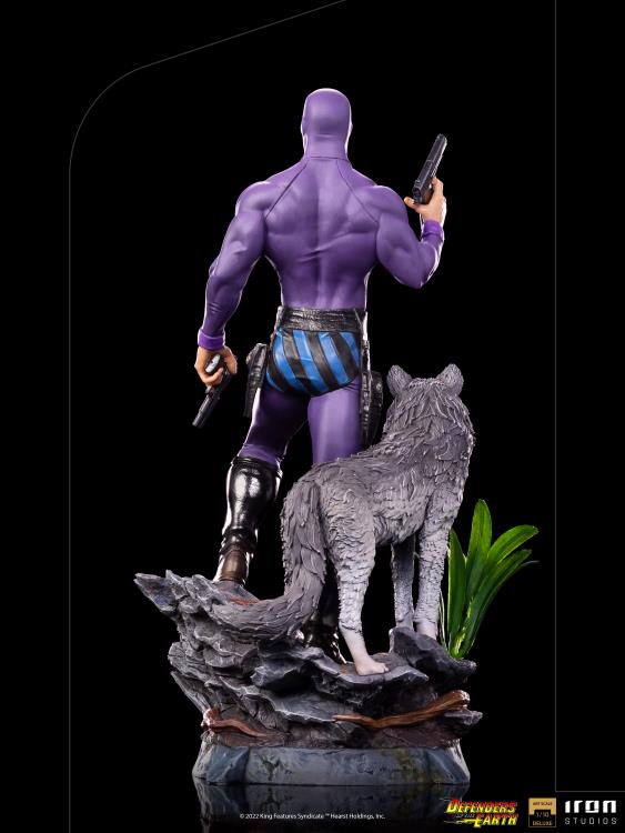Iron Studios Defenders of the Earth - The Phantom Deluxe 1/10 Art Scale Limited Edition Statue