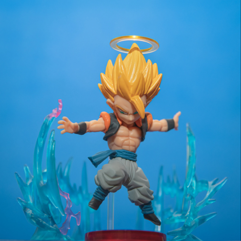 Banpestro Dragon Ball Super World Collectible Figure - Super Saiyan Gogeta with effects