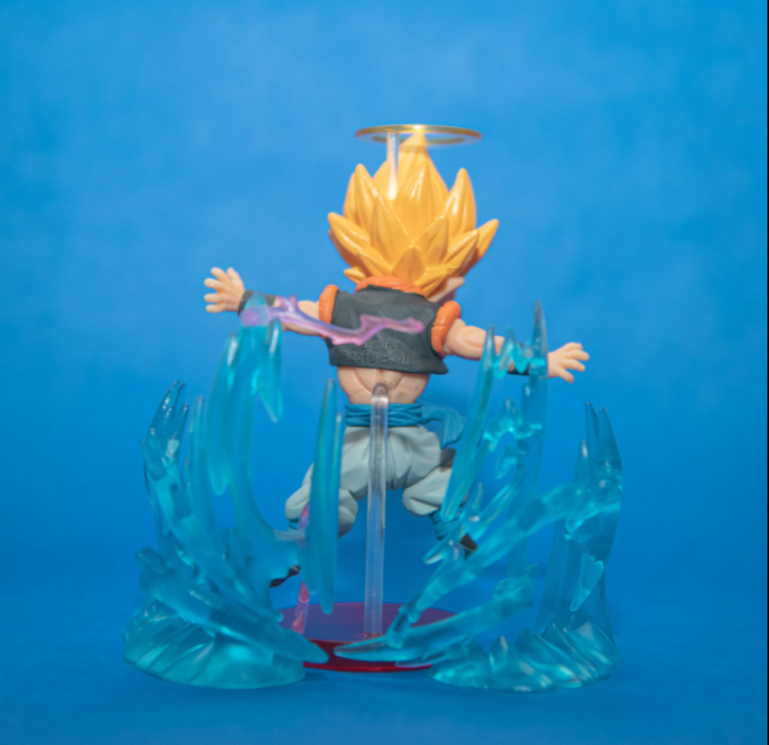 Banpestro Dragon Ball Super World Collectible Figure - Super Saiyan Gogeta with effects