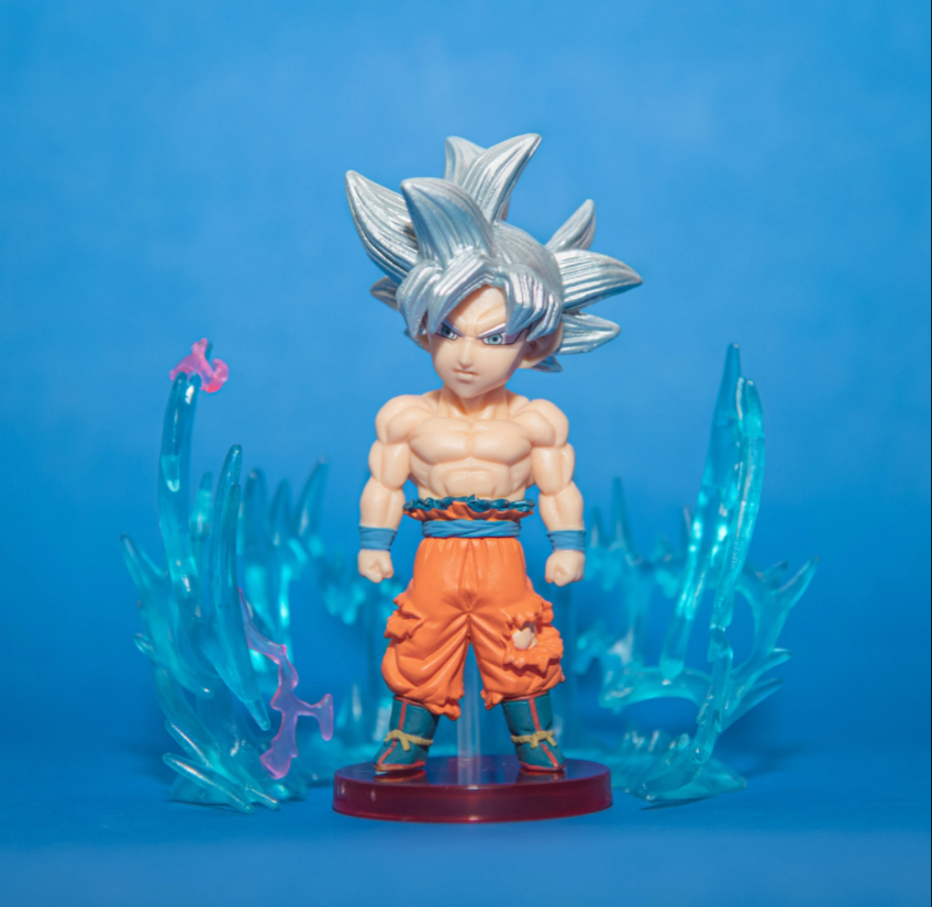 Banpestro Dragon Ball Super World Collectible Figure - Ultra Instinct Son Goku with effects