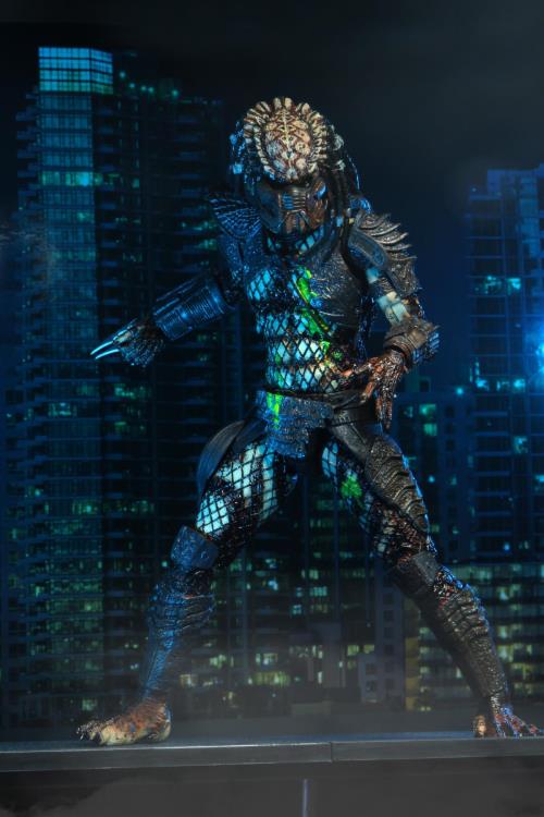 NECA Predator 2: Ultimate Battle-Damaged City Hunter Action Figure